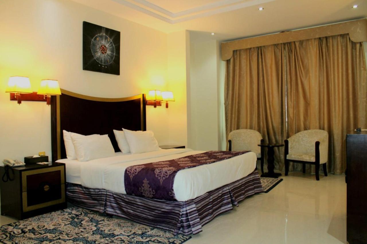 Tourist Hotel Doha Exterior foto