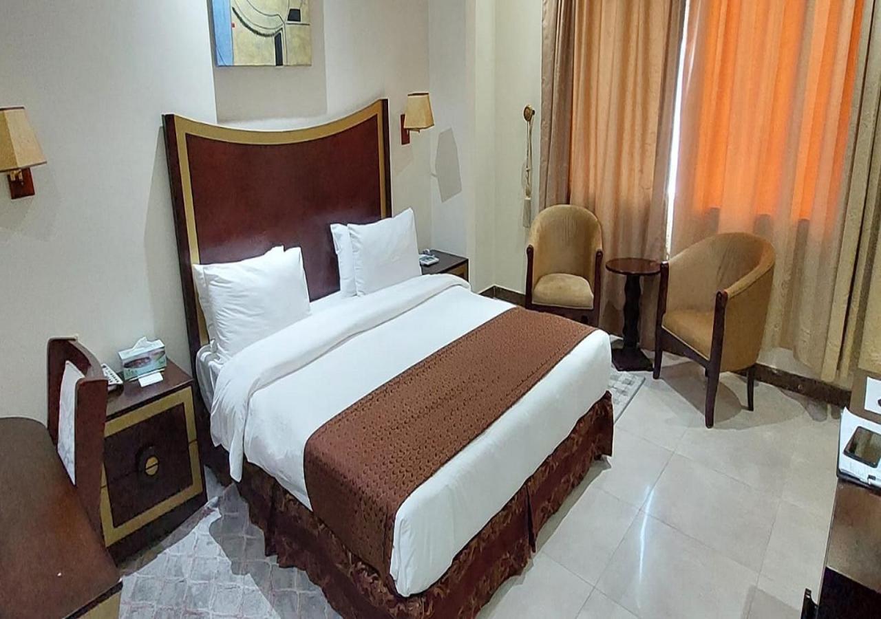 Tourist Hotel Doha Exterior foto